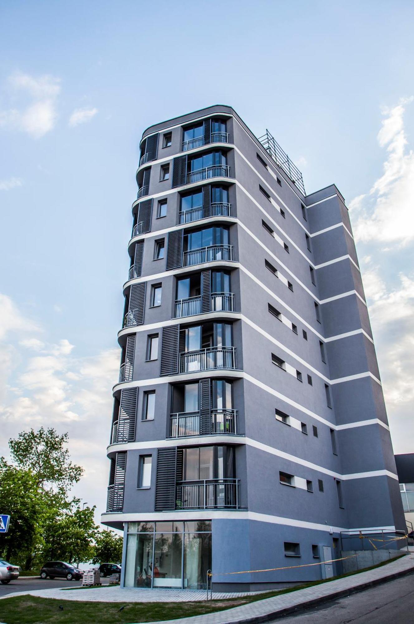 Apartment Sky Near The Center